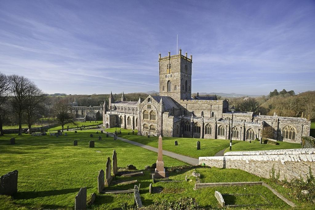 Penzion Penrhiw Priory St Davids Exteriér fotografie